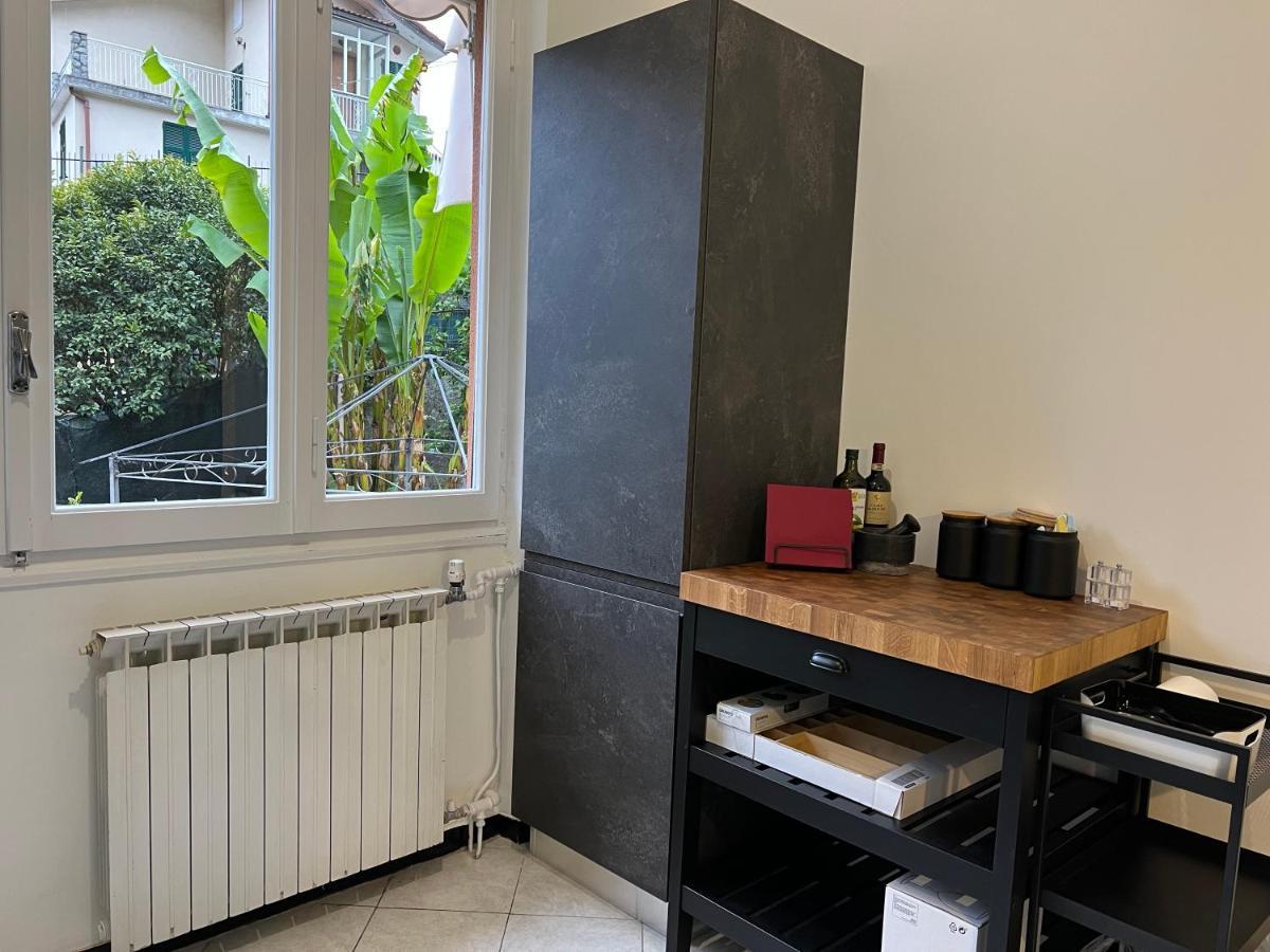 Villa Silvia, Indipendente Con Giardino Privato E Garage 瓦拉泽 外观 照片