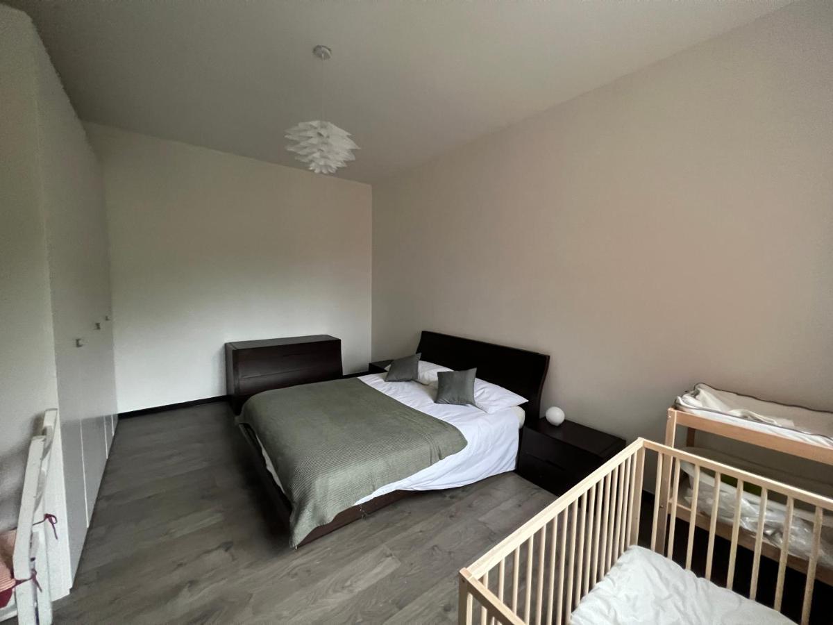 Villa Silvia, Indipendente Con Giardino Privato E Garage 瓦拉泽 外观 照片